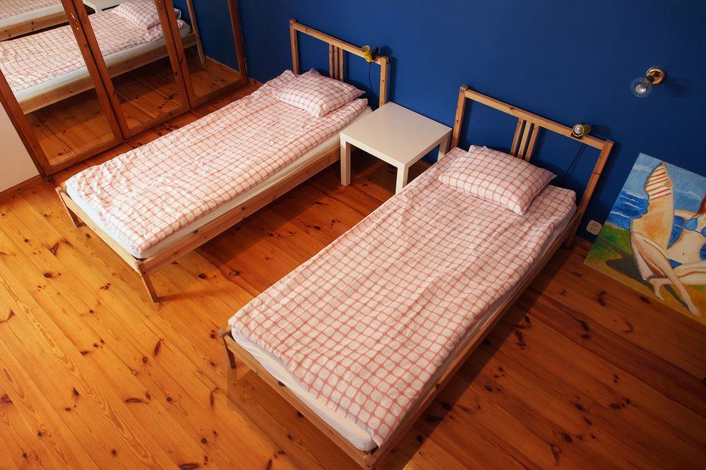 Adventura Hostel Warszawa Exteriör bild