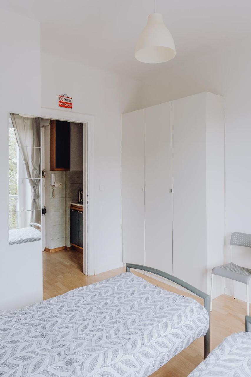 Adventura Hostel Warszawa Exteriör bild