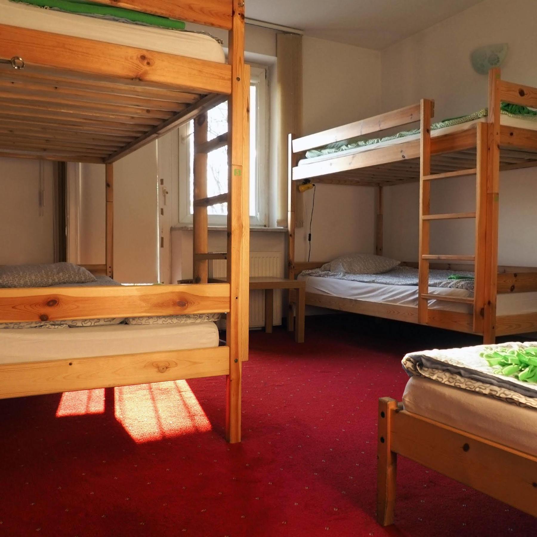 Adventura Hostel Warszawa Exteriör bild
